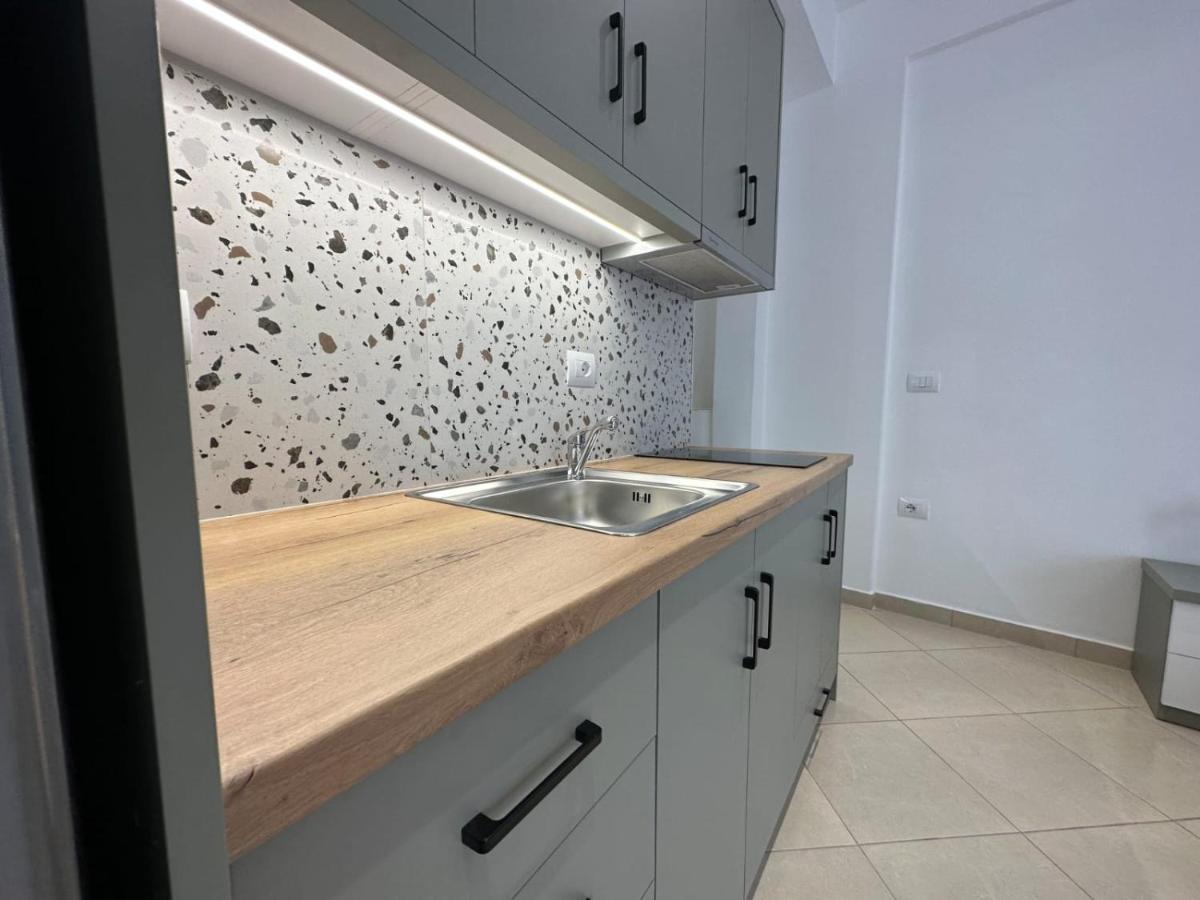 Aila Apartment Sarandë Exterior foto
