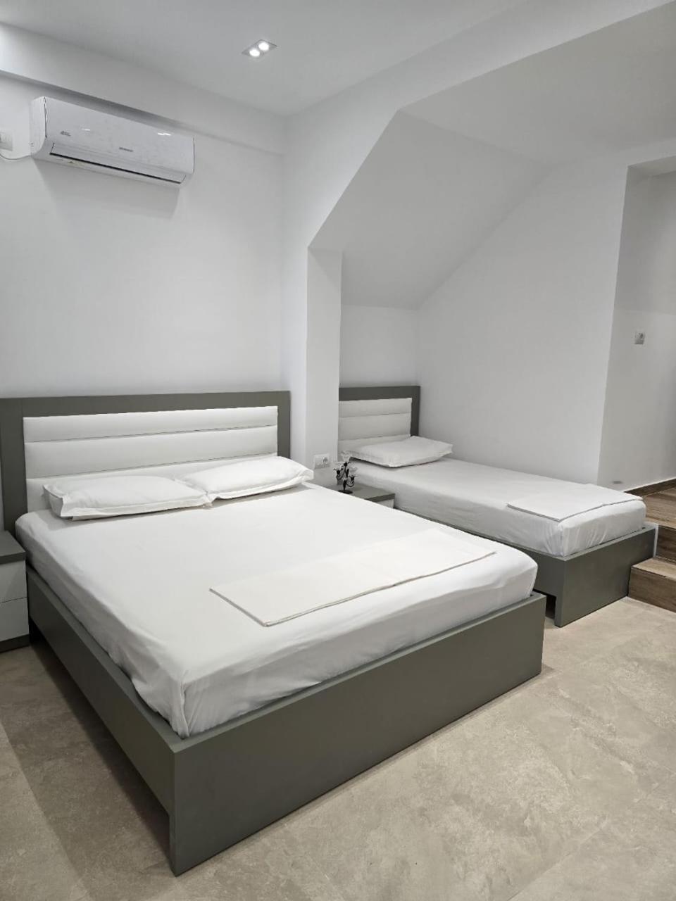 Aila Apartment Sarandë Exterior foto